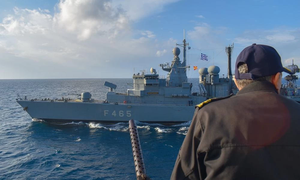 Bild: ''Η Ελλάδα βγάζει πολεμικά πλοία στο Αιγαίο για να προστατεύσει τα σύνορά της'' - Μητσοτάκης: "Καμία ανοχή σε παράνομη είσοδο''